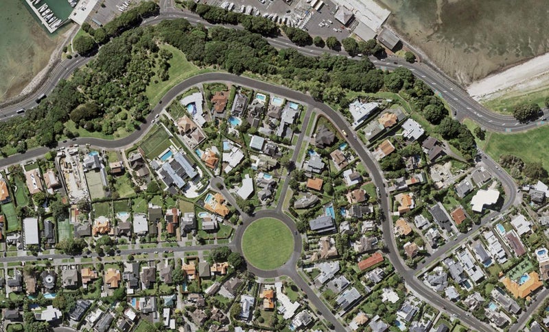 4 Titai Street, Orakei, Auckland - Carousel 1