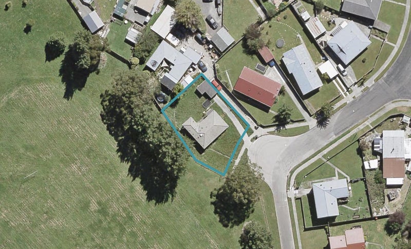 20 Edelweiss Grove, Timberlea, Upper Hutt - Carousel 1