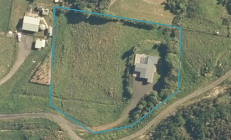101B Te Mahoe Road, Mōkau - Carousel 1