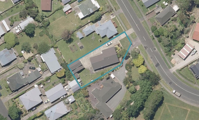 73 Raine Street, Whanganui East, Whanganui - Carousel 1