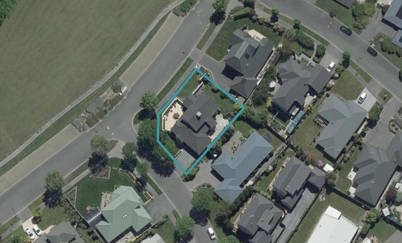 38 Glasnevin Drive, Casebrook, Christchurch - Carousel 1