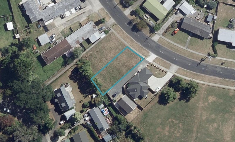 2/63 McKay Drive, Temple View, Hamilton - Carousel 1