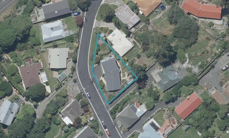 11 Uxbridge Street, Normanby, Dunedin - Carousel 1