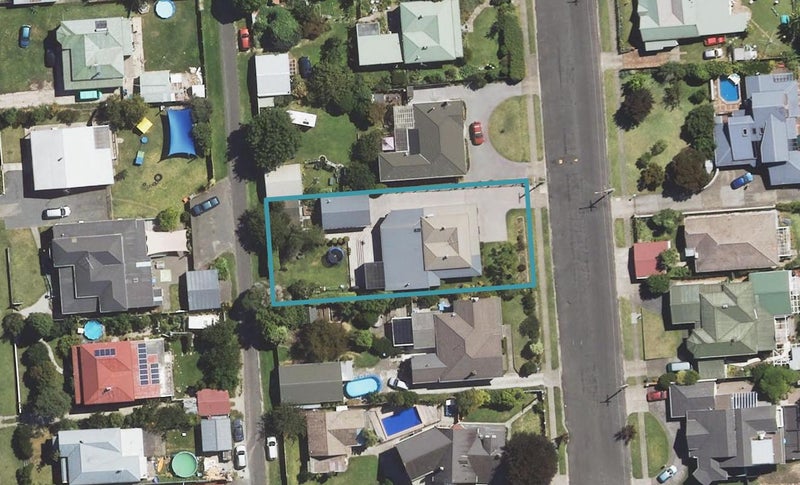 14 Clifford Street, Whataupoko, Gisborne - Carousel 1