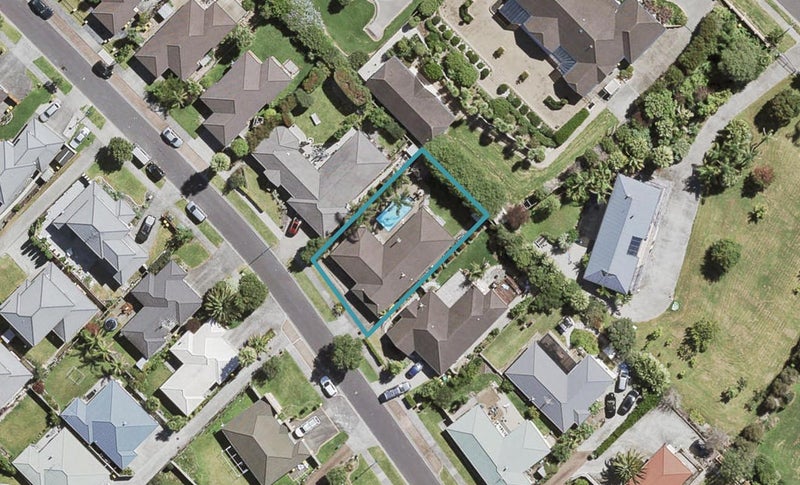 29 Basra Drive, Henderson, Auckland - Carousel 1
