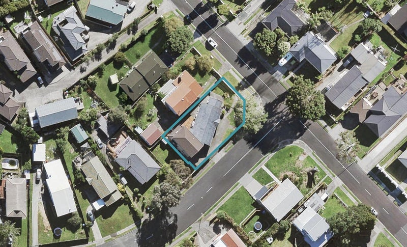 152 Halsey Drive, Lynfield, Auckland - Carousel 1