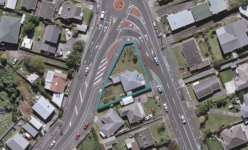 165 Tukapa Street, Westown, New Plymouth - Carousel 1