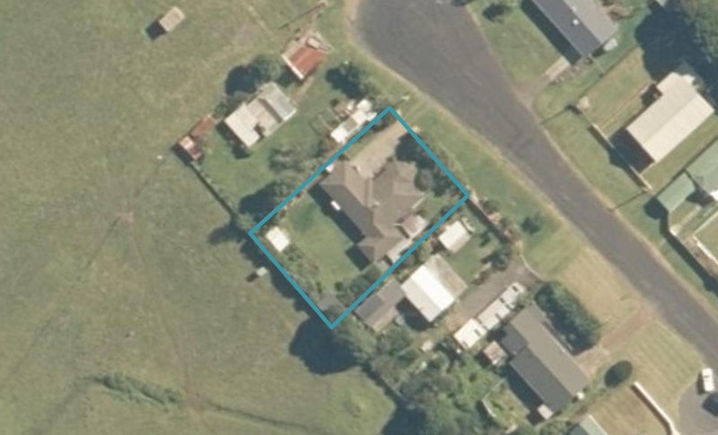 10 Briscoe Street, Mokau - Carousel 1