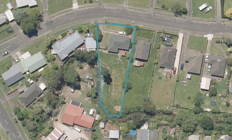 29 Matarawa Street, Whanganui East, Whanganui - Carousel 1