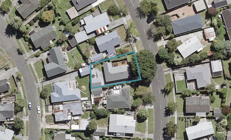 101 California Drive, Totara Park, Upper Hutt - Carousel 1