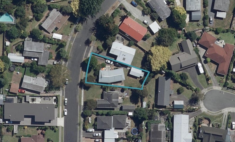 29 Kowhai Street, Hamilton Lake, Hamilton - Carousel 1
