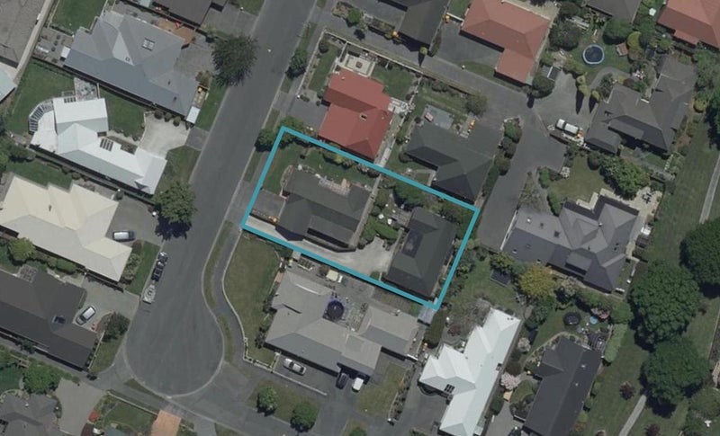 2/15 Inglewood Place, Avonhead, Christchurch - Carousel 1