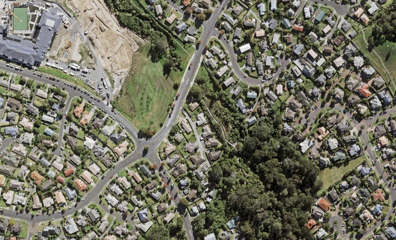 78 Barbados Drive, Unsworth Heights, Auckland - Carousel 1
