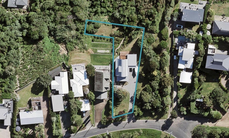 470 Sea View Road, Onetangi, Waiheke Island - Carousel 1