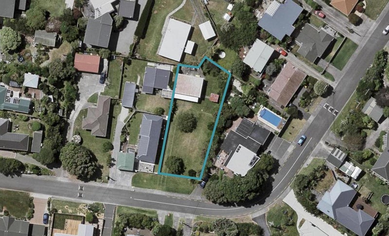 17 Rua Road, Paraparaumu Beach, Paraparaumu - Carousel 1