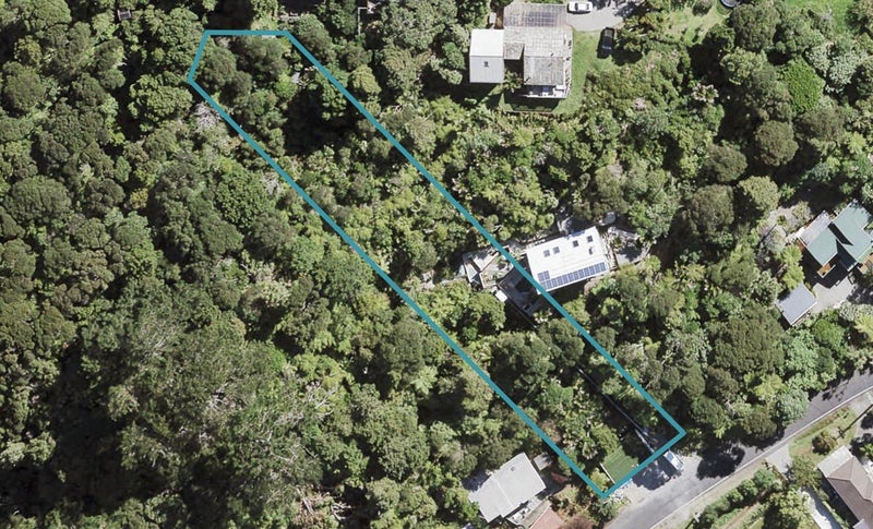 13 Kauri Point Road, Laingholm, Auckland - Carousel 1