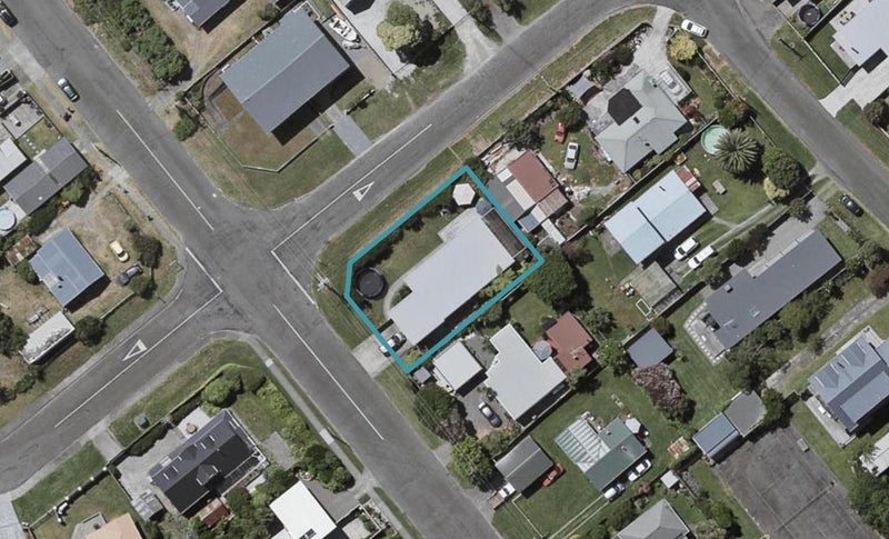 17 Waimea Road, Waikanae Beach, Waikanae - Carousel 1