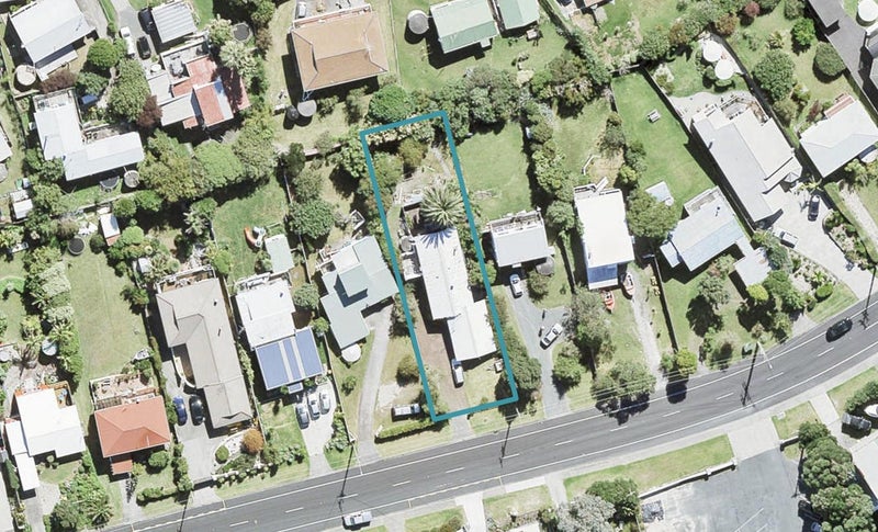 1318 Whangaparaoa Road, Army Bay, Whangaparaoa - Carousel 1
