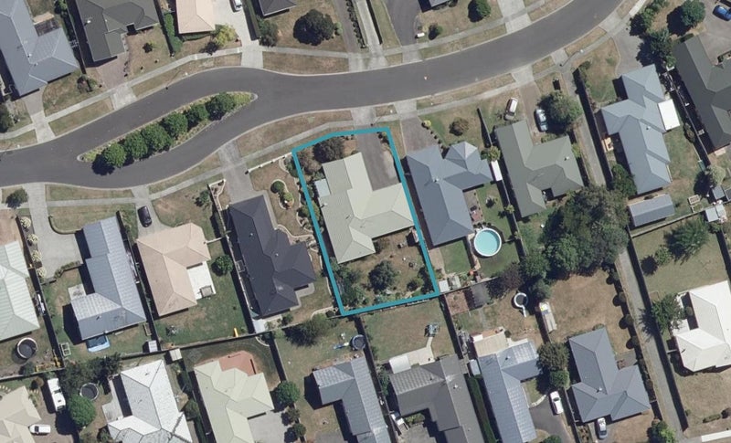 85 Spinnaker Drive, Flagstaff, Hamilton - Carousel 1