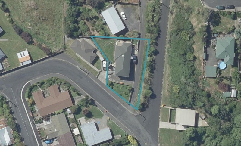 18 Matthew Street, Abbotsford, Dunedin - Carousel 1