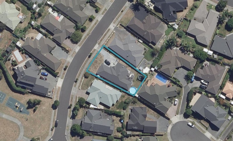7 Azure Place, Huntington, Hamilton - Carousel 1