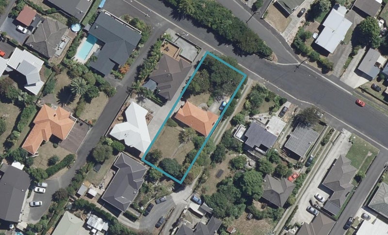 31 Carey Street, Maeroa, Hamilton - Carousel 1