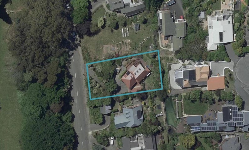 17 Shalamar Drive, Cashmere, Christchurch - Carousel 1