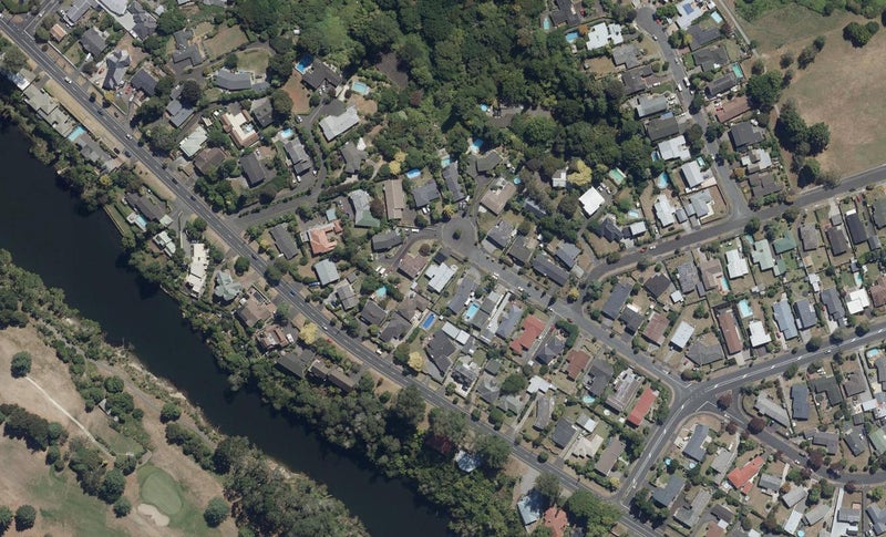 21 Samuel Place, Queenwood, Hamilton - Carousel 1