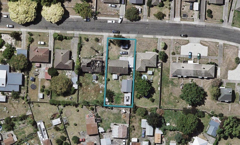 1209 Cunningham Crescent, Mayfair, Hastings - Carousel 1