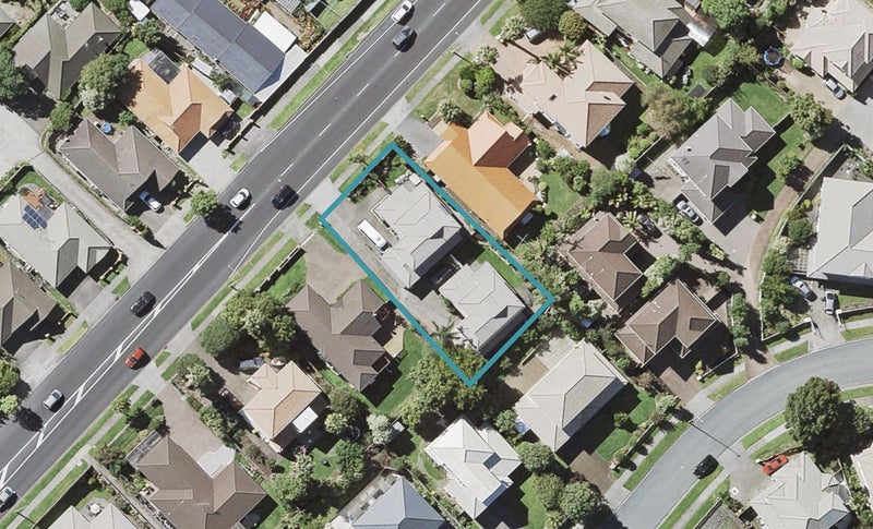 2/50 Whitford Road, Botany Downs, Auckland - Carousel 1