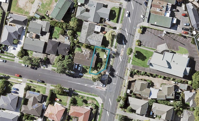 233 Bucklands Beach Road, Bucklands Beach, Auckland - Carousel 1