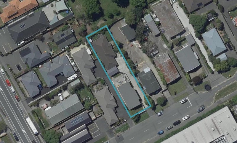 2/11 Wades Avenue, Saint Martins, Christchurch - Carousel 1