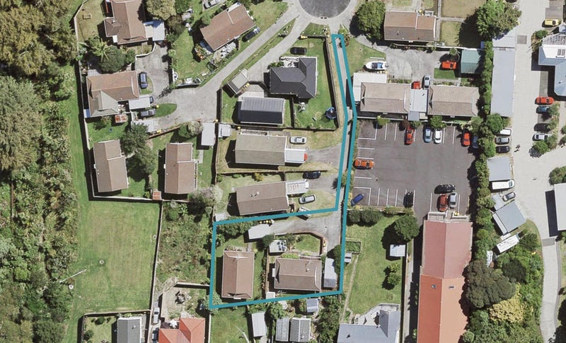 2/24 Edwin Freeman Place, Ranui, Auckland - Carousel 1