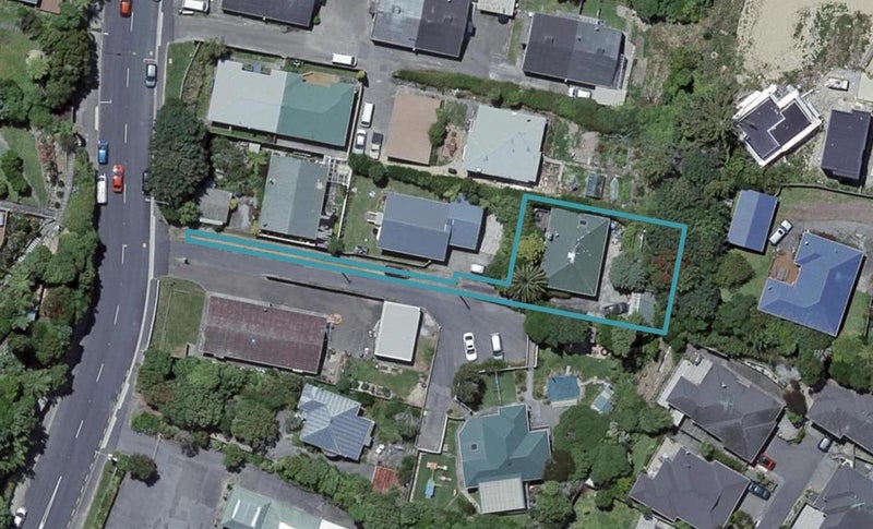 140 Newlands Road, Newlands, Wellington - Carousel 1