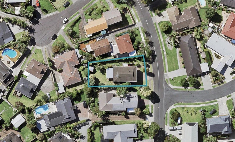85 Bramley Drive, Farm Cove, Auckland - Carousel 1