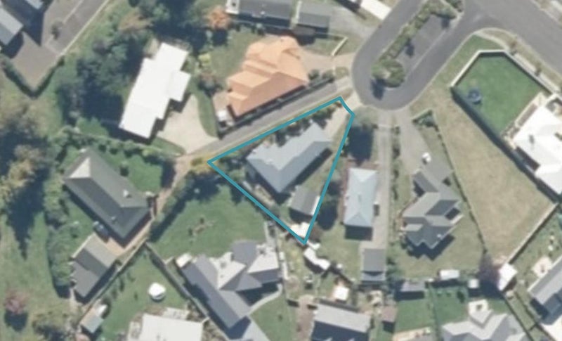 5 Antonia Place, Kinloch, Taupō - Carousel 1