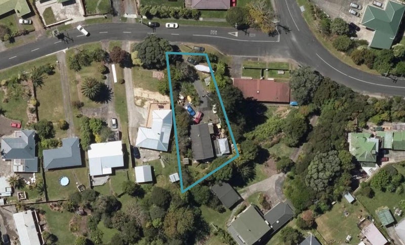 7 Hilltop Avenue, Morningside, Whangarei - Carousel 1