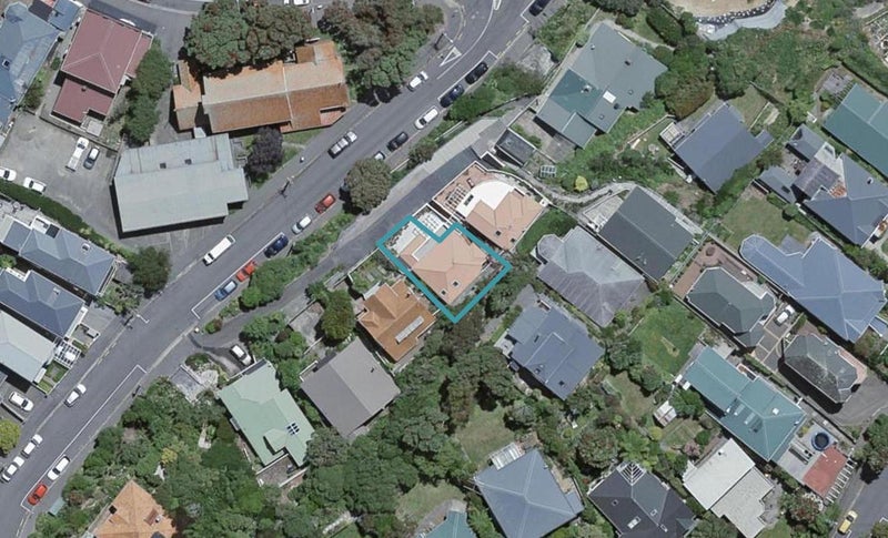 11 St Michaels Crescent, Kelburn, Wellington - Carousel 1
