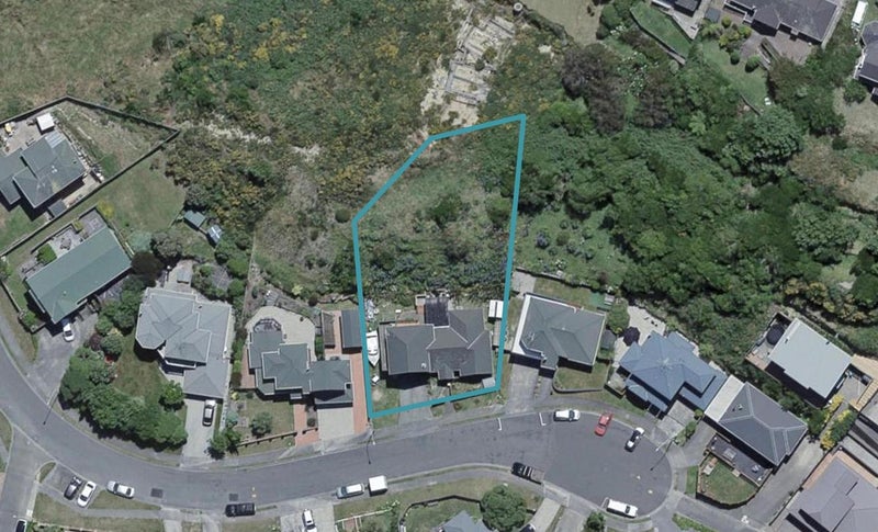 23 Domanski Crescent, Owhiro Bay, Wellington - Carousel 1