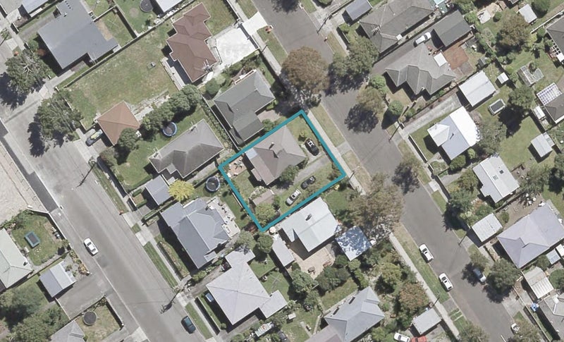 7 Sandford Street, Trentham, Upper Hutt - Carousel 1