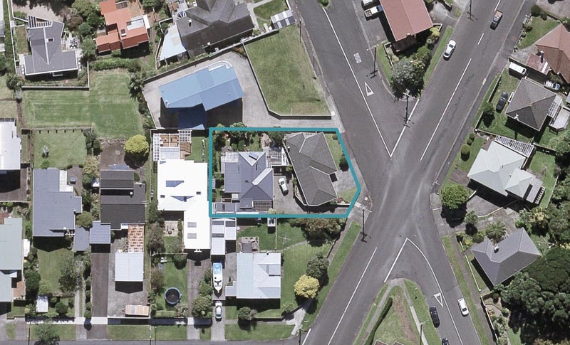 2/30 South Road, Moturoa, New Plymouth - Carousel 1