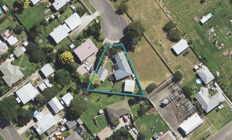 19 Martin Road, Outer Kaiti, Gisborne - Carousel 1