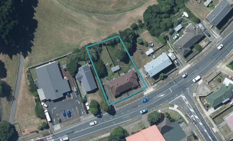 35 Warspite Avenue, Cannons Creek, Porirua - Carousel 1