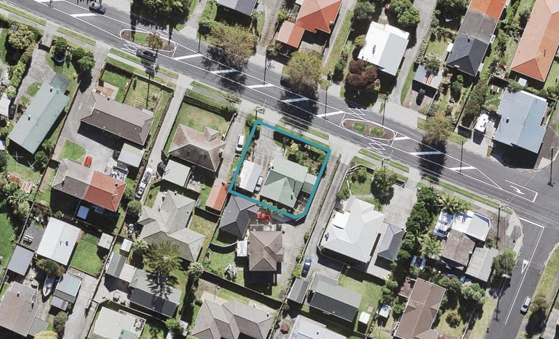 52 Rimu Street, New Lynn, Auckland - Carousel 1