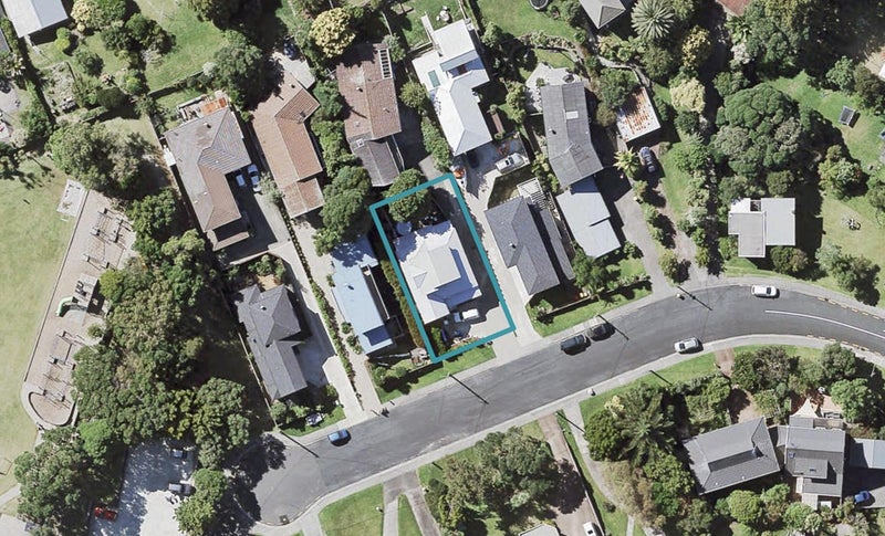 7 Agathis Avenue, Mairangi Bay, Auckland - Carousel 1