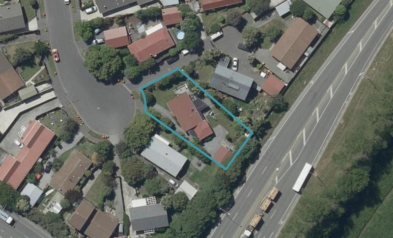 17 Hersham Place, Bromley, Christchurch - Carousel 1