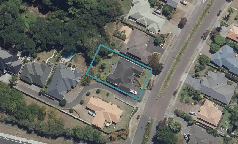 9 Huntington Drive, Huntington, Hamilton - Carousel 1