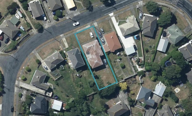 74 Kotuku Street, Elsdon, Porirua - Carousel 1
