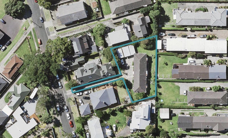 2/0 Fenwick Avenue, Milford, Auckland - Carousel 1