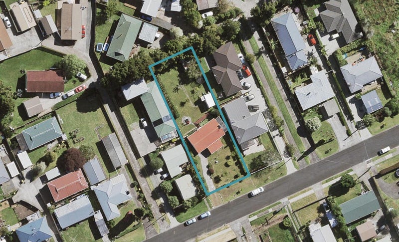 50 Woodside Road, Massey, Auckland - Carousel 1